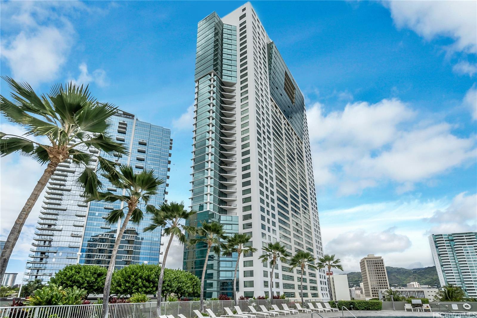 Hawaiki Tower 88 Piikoi Street  Unit 4004